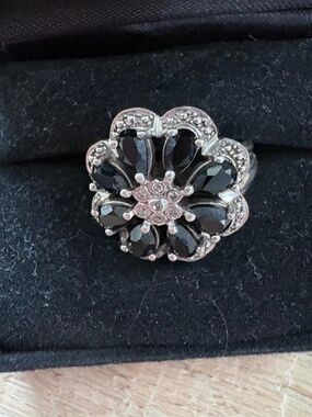Alwand Vahan Sterling Silver Onyx And Diamond Flower Ring